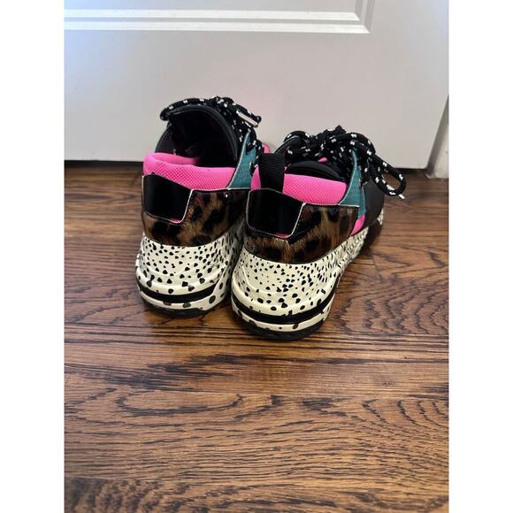 STEVE MADDEN Women's Cliff Trainers Sneakers Dot Wedges Neon Pink Multi Size 8.5 - Picture 3 of 7